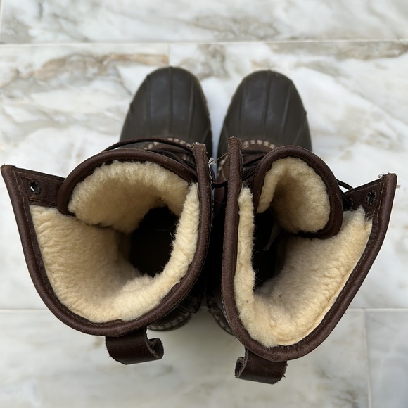 L.L. Bean Shearling Lined Bean Boots - Picture 6 of 7